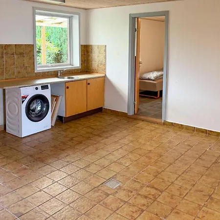 Дом отдыха 4 Bedroom Pet Friendly In