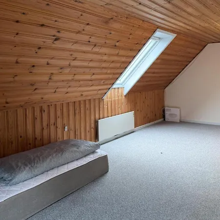 Дом отдыха 4 Bedroom Pet Friendly In *